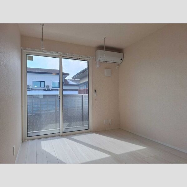 居室・リビング (リビング別方向)