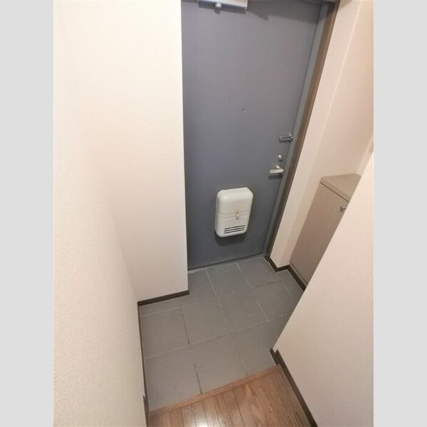 玄関 (玄関)