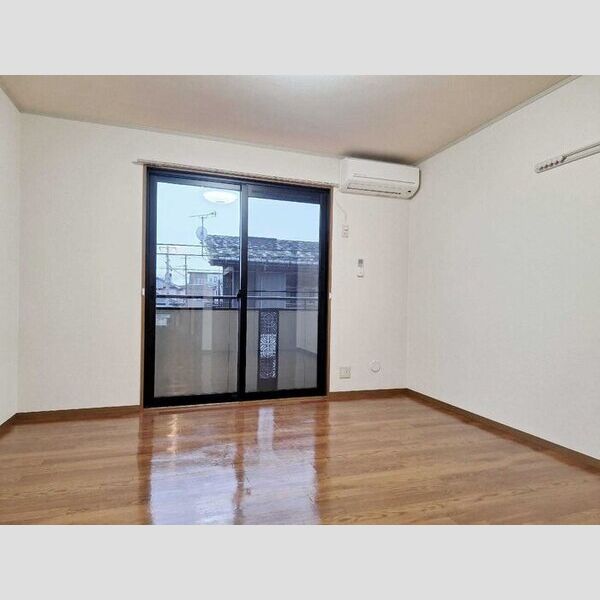 居室・リビング (リビング別方向)