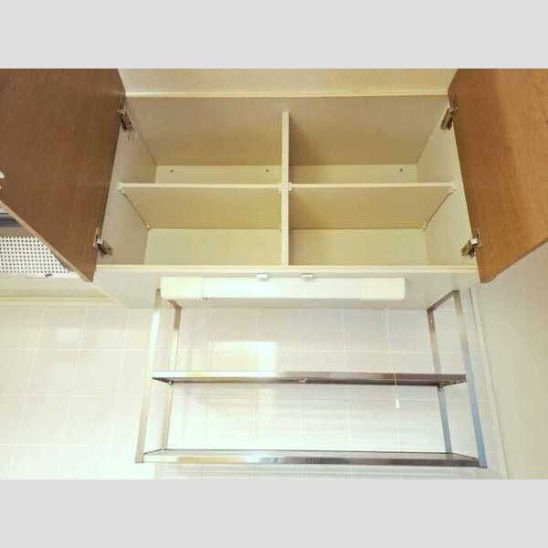 キッチン (キッチン吊戸棚)