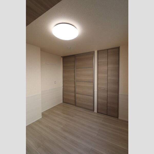 その他 (洋室2別方向)