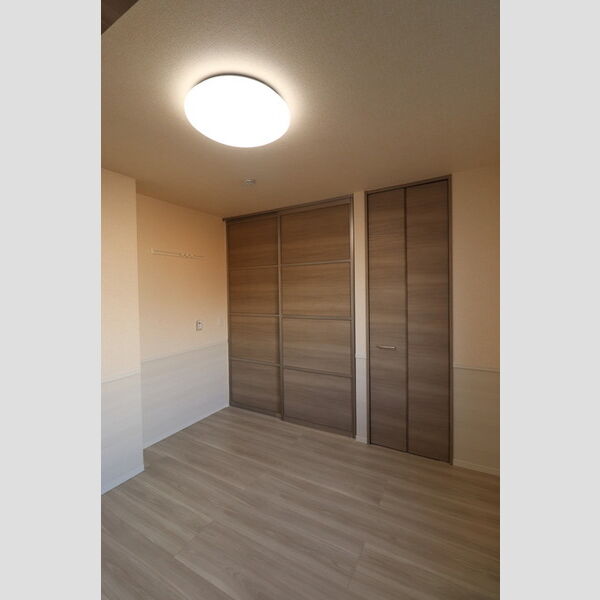 その他 (洋室2別方向)