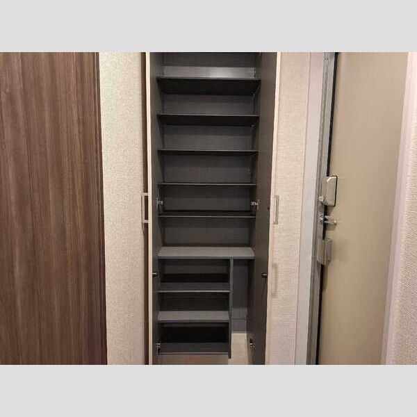 玄関 (シューズボックス)