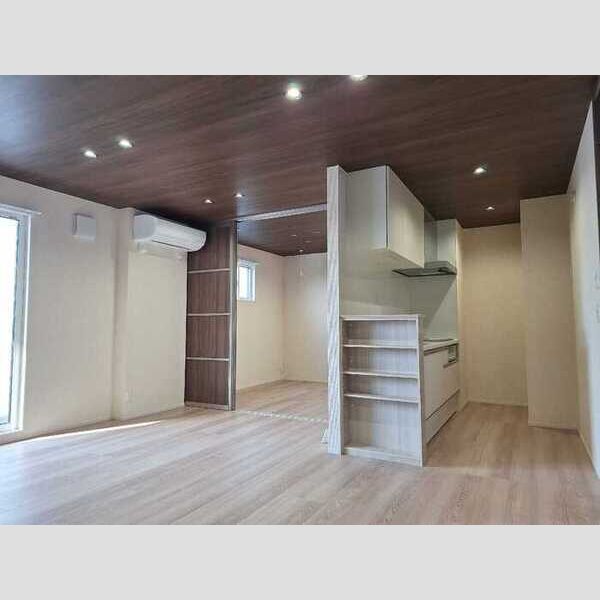 居室・リビング (リビング別方向)