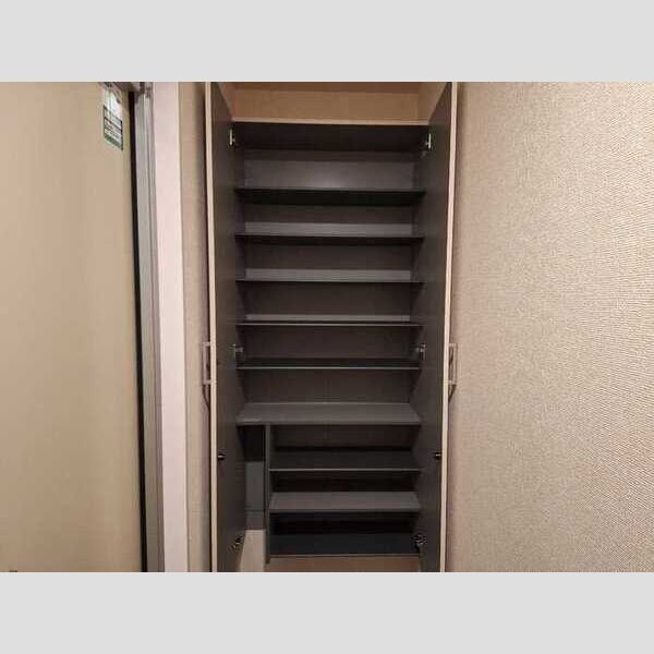 玄関 (シューズボックス)