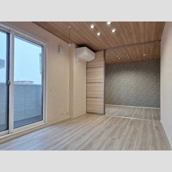 居室・リビング (リビング別方向)