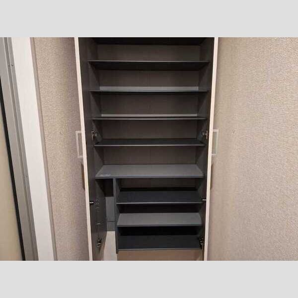 玄関 (シューズボックス)