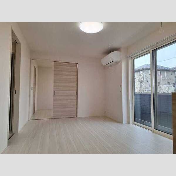 居室・リビング (リビング別方向)