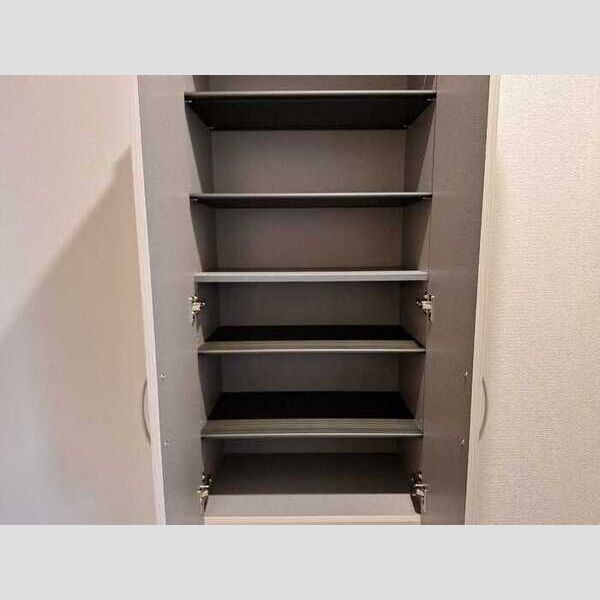 玄関 (シューズボックス)