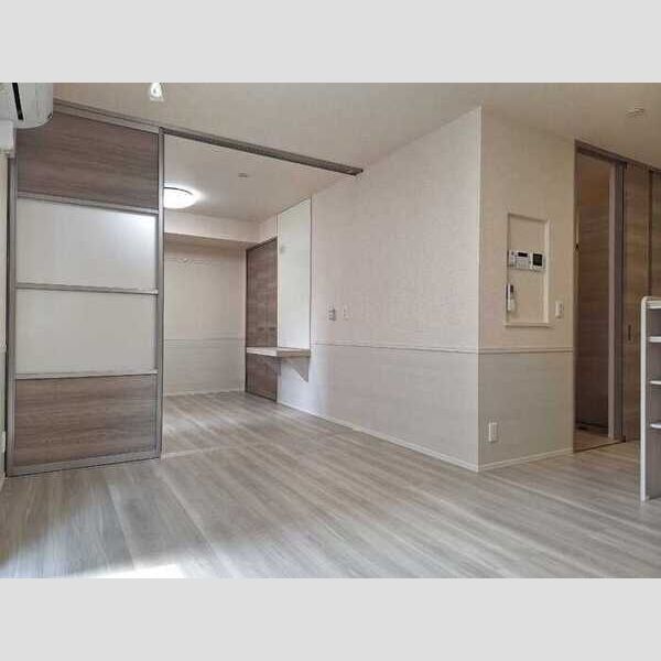 居室・リビング (リビング別方向)