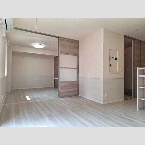 居室・リビング (リビング別方向)