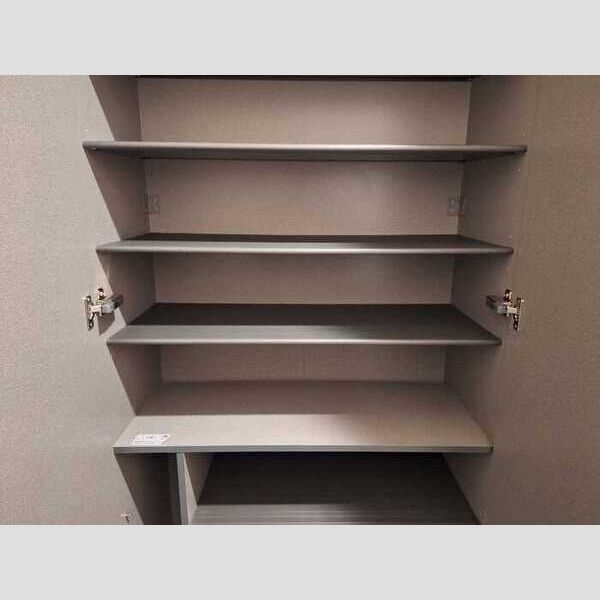 玄関 (シューズボックス)