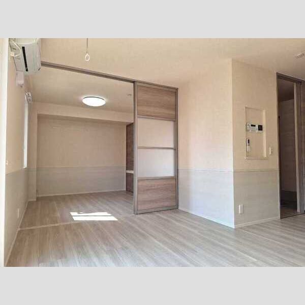 居室・リビング (リビング別方向)