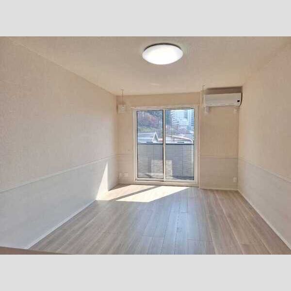 居室・リビング (リビング別方向)