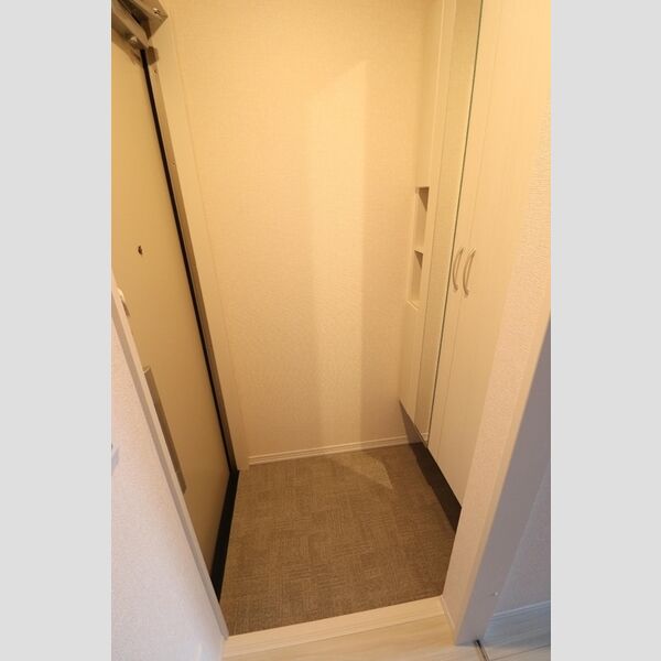 玄関 (シューズボックス付き)