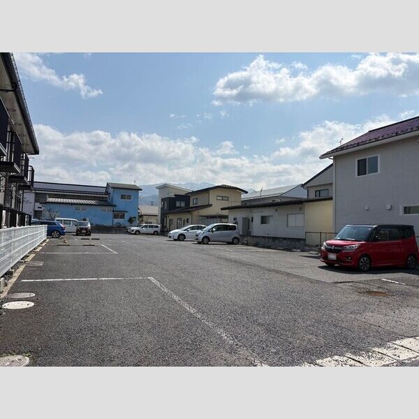 駐車場 (駐車場)