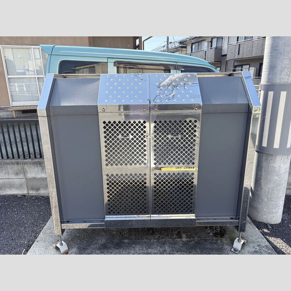 現地周辺 (ゴミステーション)