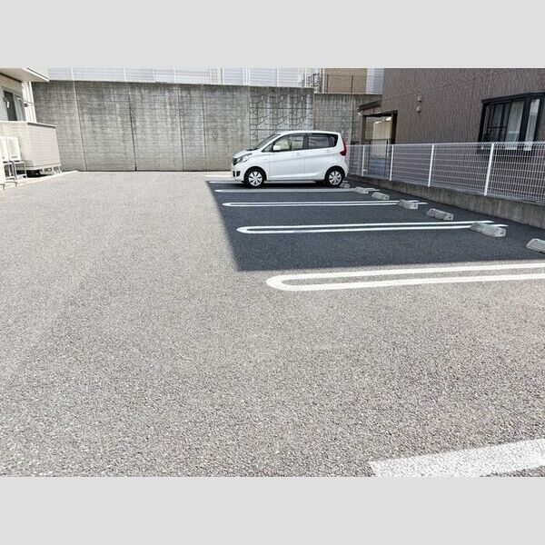 駐車場 (駐車場)