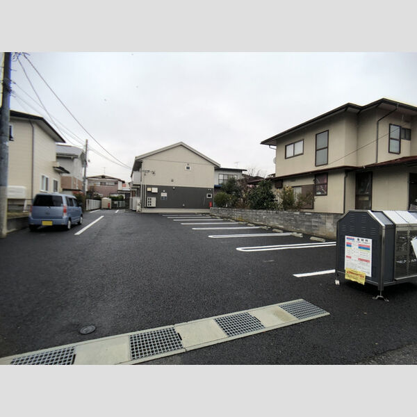 駐車場 (駐車場)
