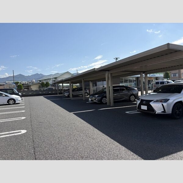 駐車場 (駐車場)