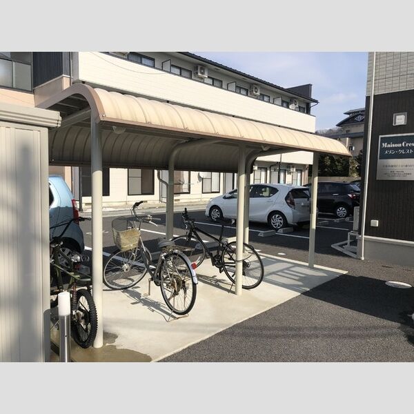 現地周辺 (駐輪場)