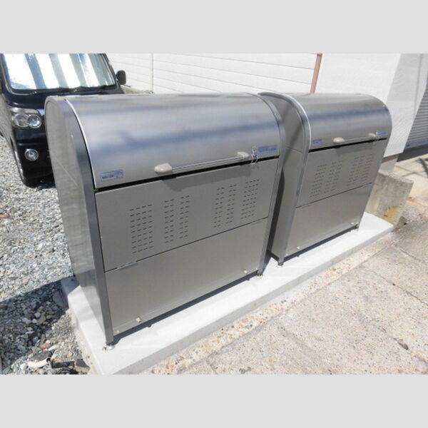 現地周辺 (ゴミBOX)