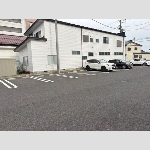 駐車場 (駐車場)