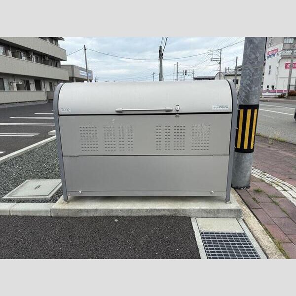 現地周辺 (ゴミステーション)