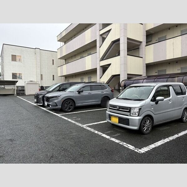 駐車場 (駐車場)