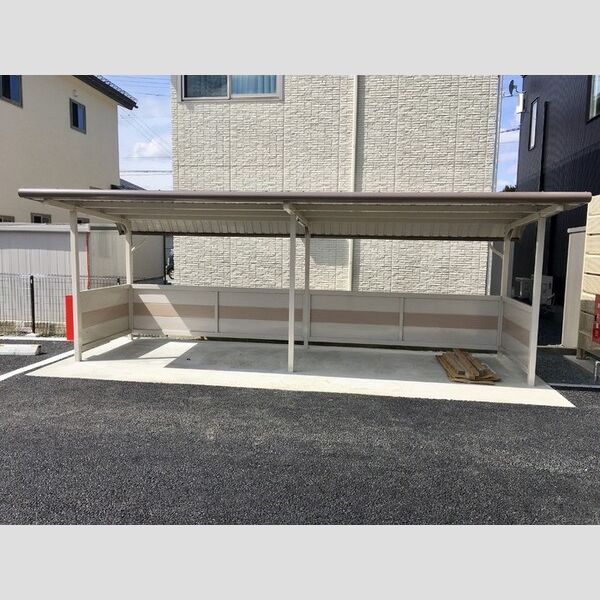 現地周辺 (駐輪場)