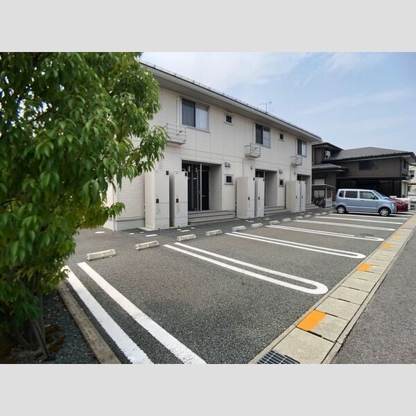 駐車場 (北側駐車場)