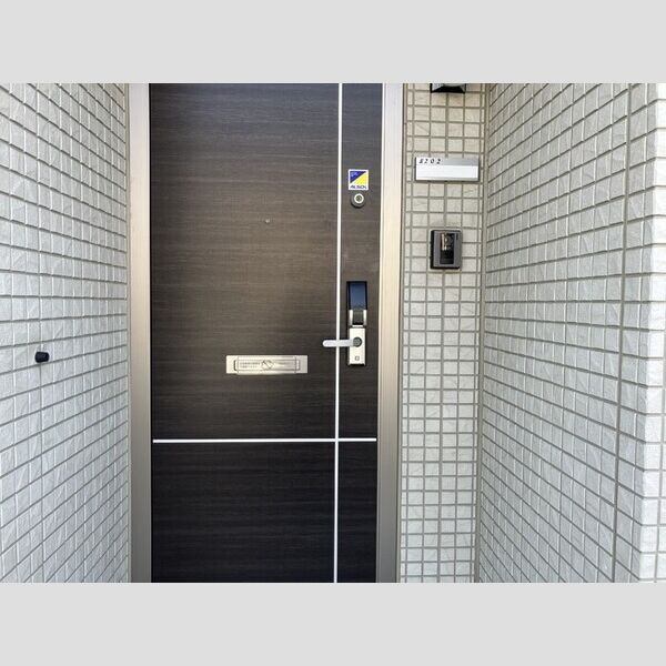 現地周辺 (玄関前)