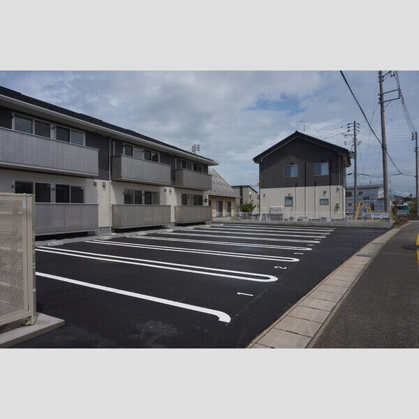 駐車場 (縦列駐車場2台付)