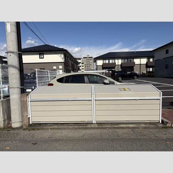 現地周辺 (ゴミステーション)