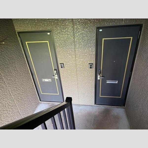 エントランス (共用部)