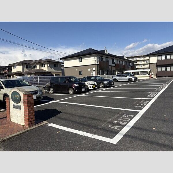 駐車場 (駐車場)