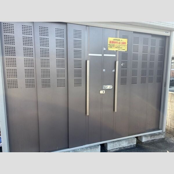 現地周辺 (ゴミステーション)