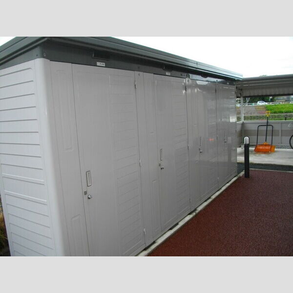 現地周辺 (専用物置)