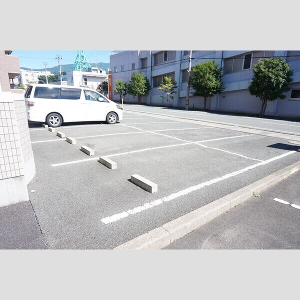 駐車場 (駐車場)