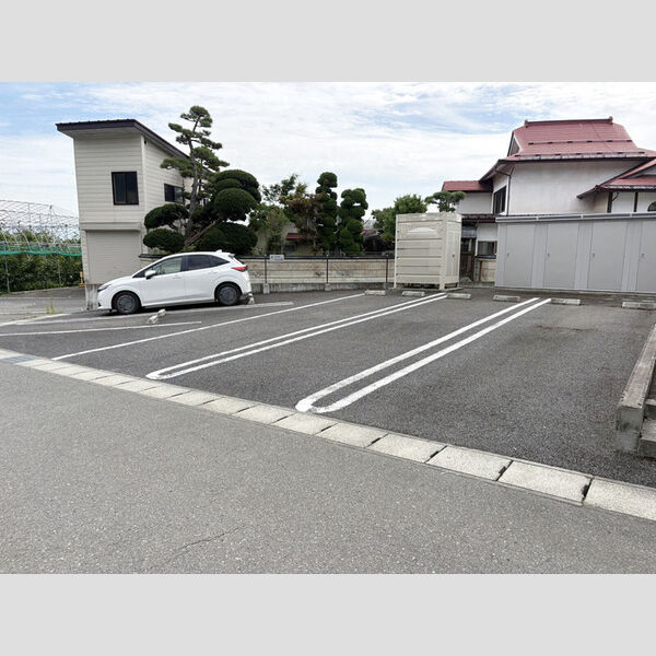 駐車場 (駐車場)