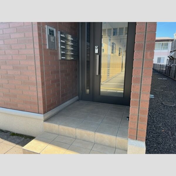 エントランス (エントランス)