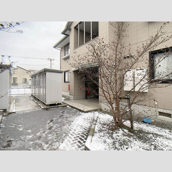 エントランス (エントランス)