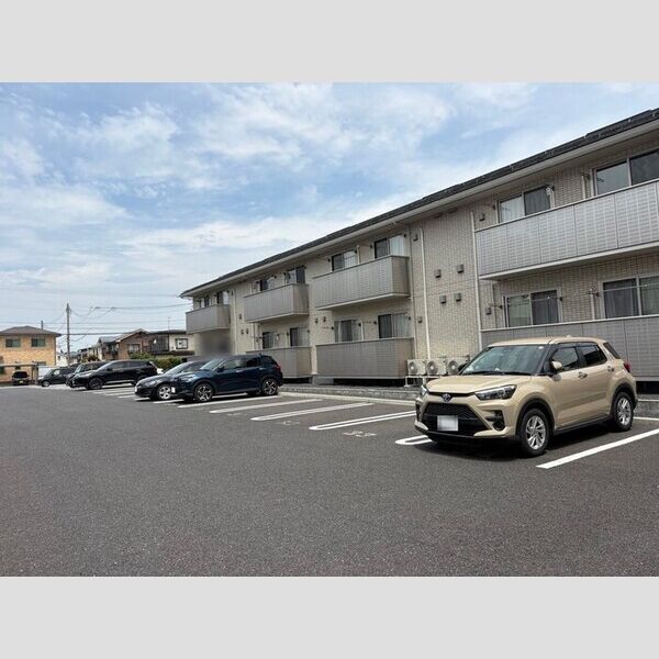 駐車場 (駐車場)
