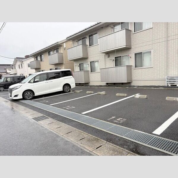 駐車場 (駐車場)