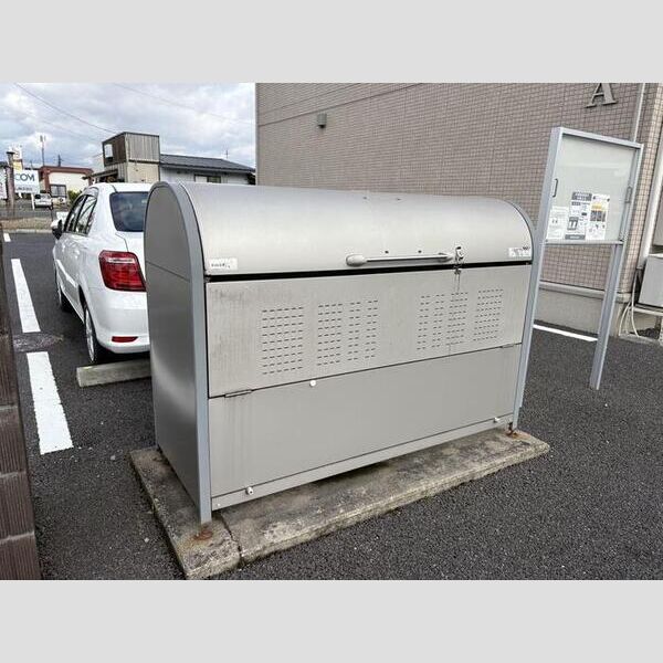 現地周辺 (ゴミステーション)