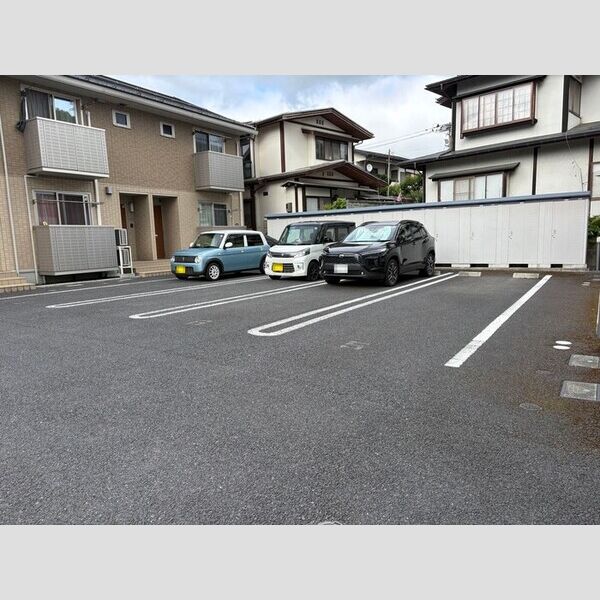 駐車場 (駐車場)