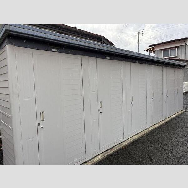 現地周辺 (物置)