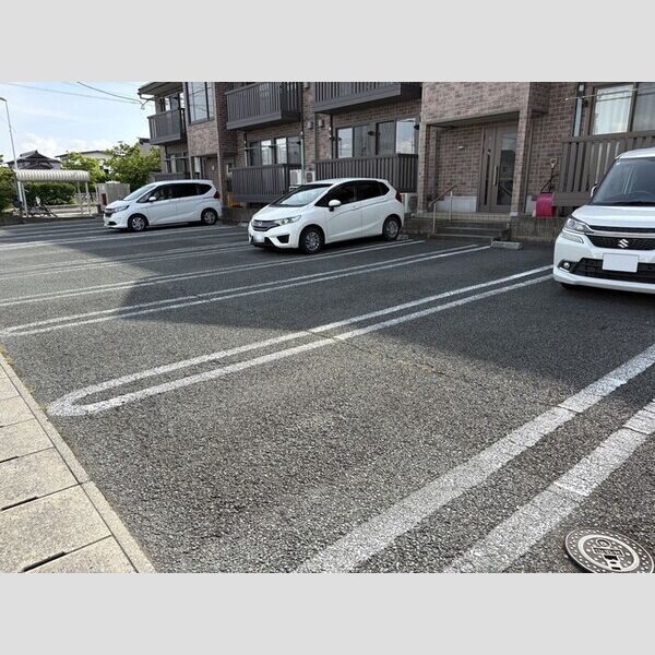 駐車場 (駐車場)
