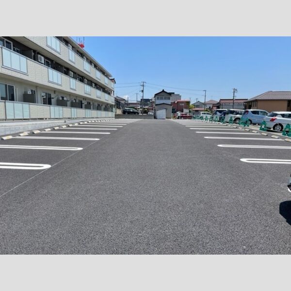 駐車場 (駐車場)