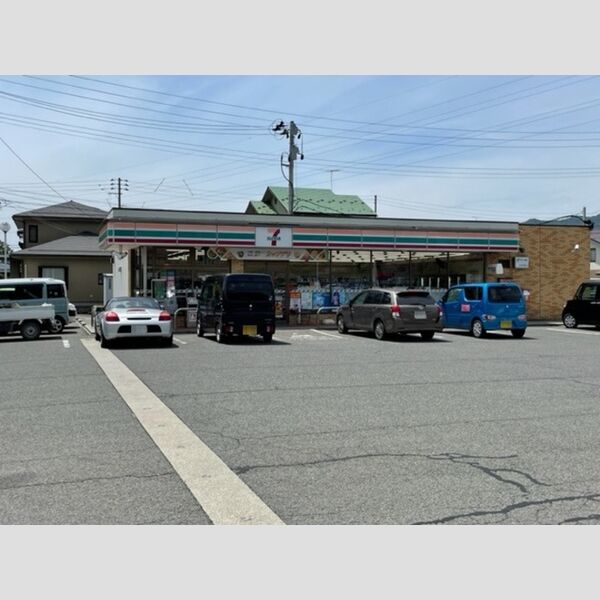 現地周辺 (セブンイレブン上山金生店(569m))